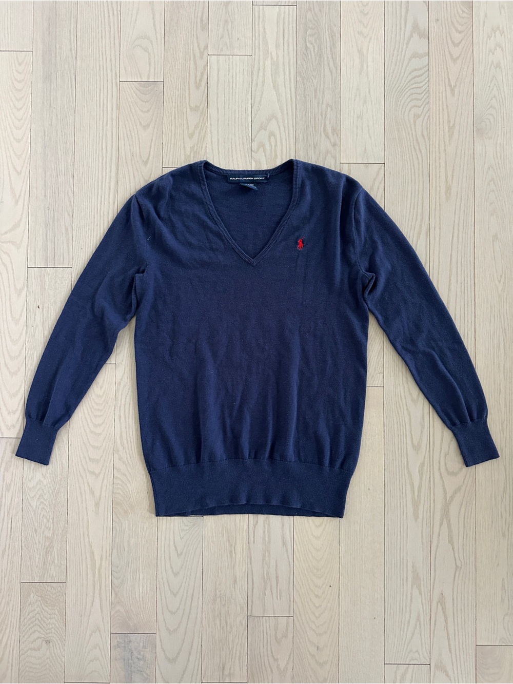 🌷Ralph Lauren Women’s Navy V‑Neck Sweater size small EUC